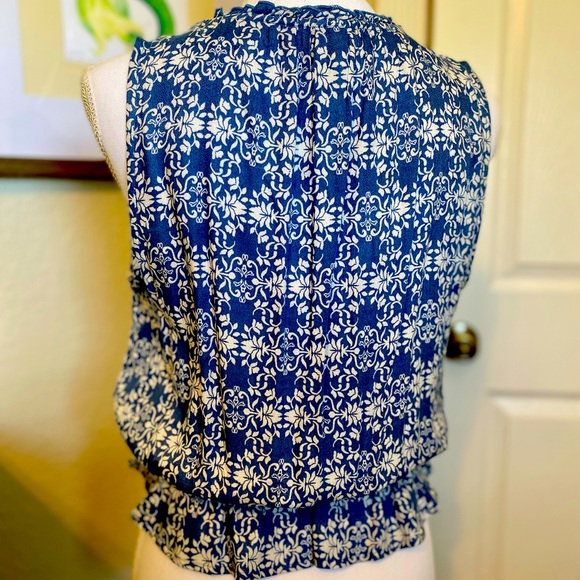 Sleeveless Boho Blouse with Tassel Detail - Picture 3 of 5